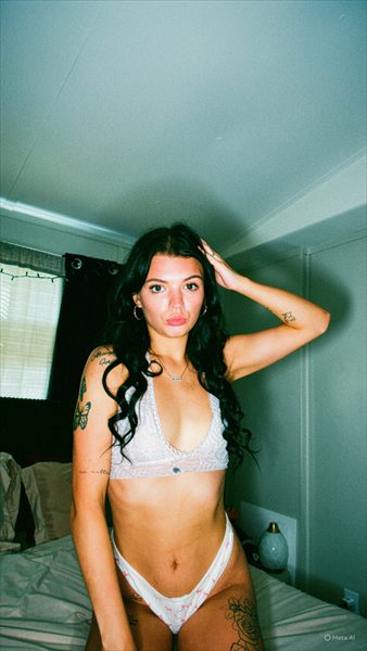 Your favorite m!lf mommy🤍 profile photo 2