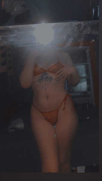Sophie 😘✨FREE✨