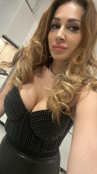 Aariana4u_free