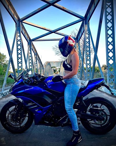 Rubia_biker
