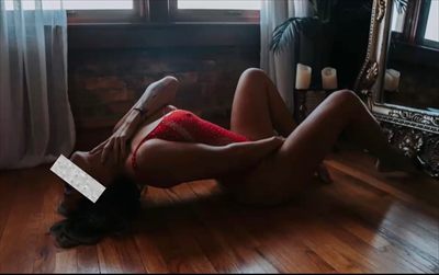 Cuckoldress Abi profile photo 2