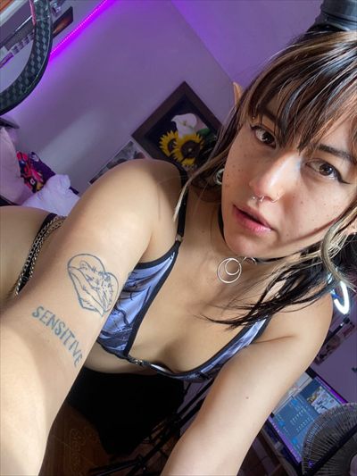 Violet Hentai profile photo 3