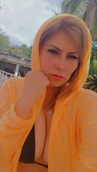 rachel lang profile photo 2