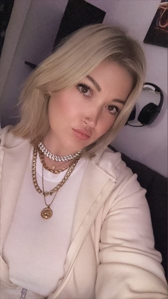 Melissa James