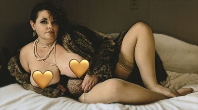 Ms. Charliee B profile photo 2