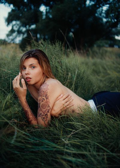 Ella Brown 🍯 profile photo 2