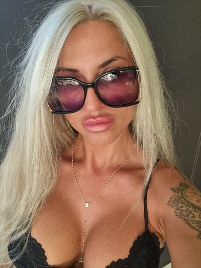 ella.B