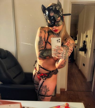 chica mala  🏍️