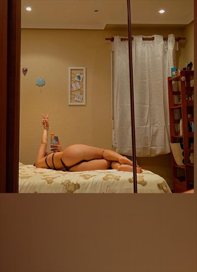 Estefy 🍒 profile photo 2
