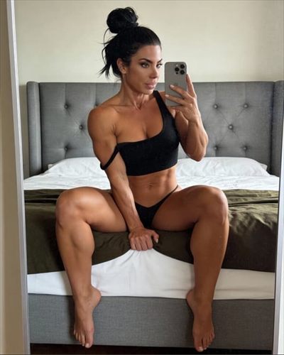 Elena Fox 🖤 Gym Girl Next Door profile photo 3