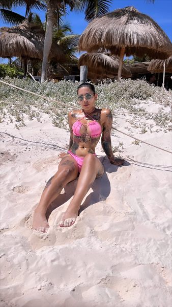 Karly profile photo 2