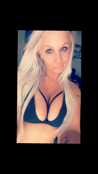 Blonde goddess