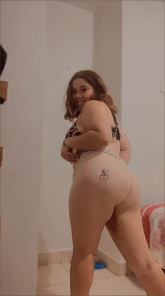 Ale Saenz 🍑💦