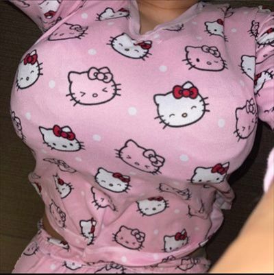 Jiggly Cheeks