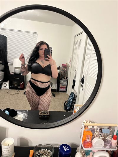 Cali 🖤🦇 profile photo 2