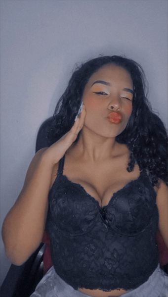 𝘼𝙧𝙩𝙚𝙢𝙞𝙨𝙖❄️𝙎𝙣𝙤𝙬🥵