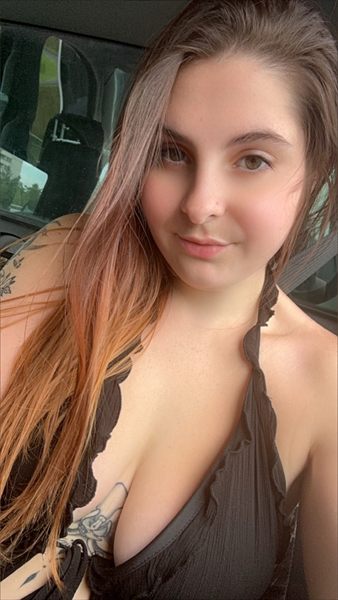 Scarlet May🥰🍑