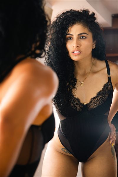 Roxy Zambrano