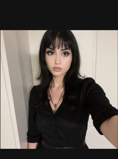 Lola Pérez🤍