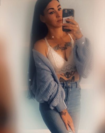 👑  𝕭𝖊𝖑𝖑𝖆  👑