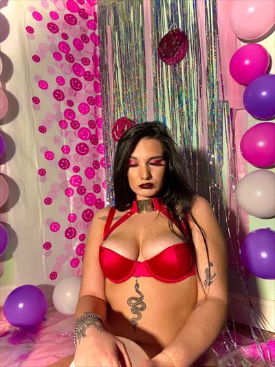 $nakeBaby🖤