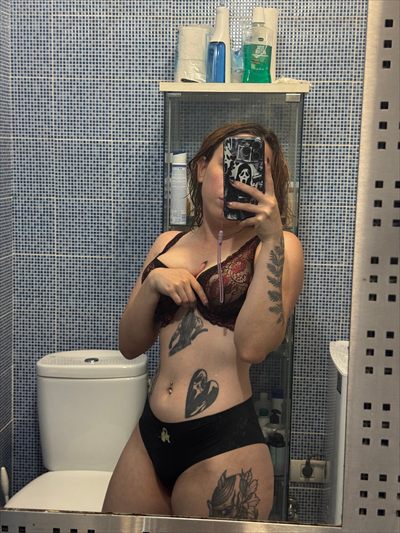 🦊Ellie 3D Waifu🖤