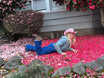 Daisy Derringer profile photo 2