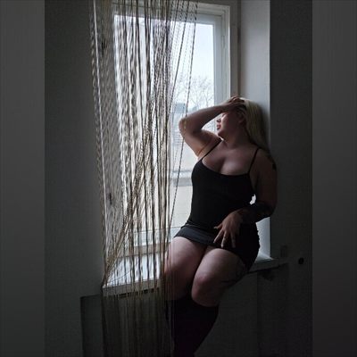 Curvyanna
