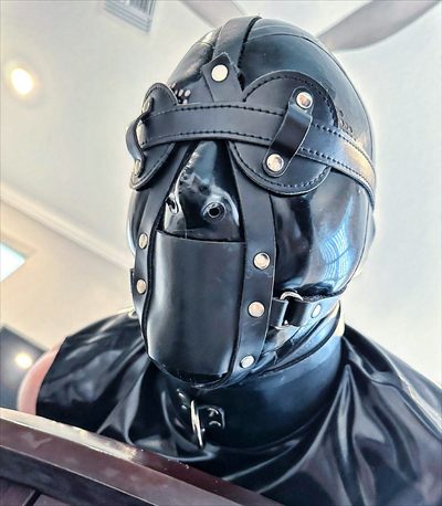 Mr.Latex_Desires