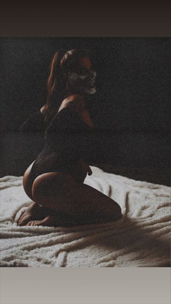 QueenB