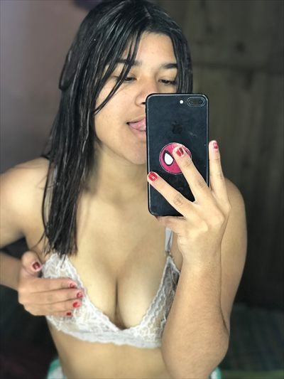 NICOL HOT🔥
