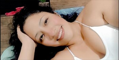 Bella López 🍌🥒🦋