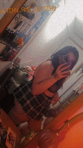 😘🫠Witchy_and_Bitchy🫠😘