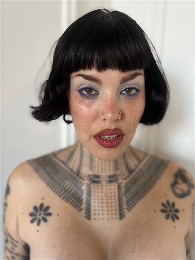 🧨 Anna Devin 💥