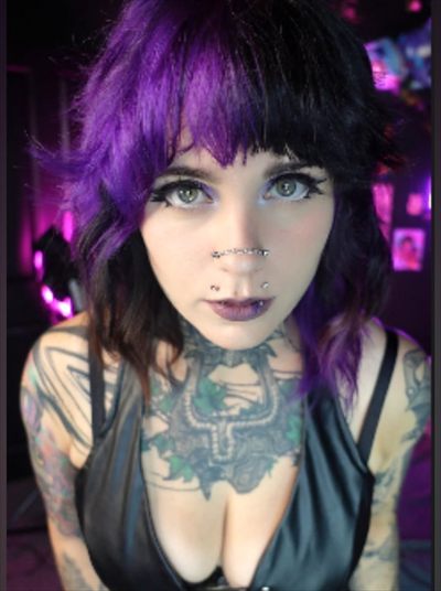 💜Laheldoll🖤 BIG TIDDY GOTH GF 💜 profile photo 3