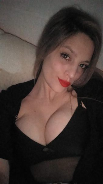 Charlotte profile photo 2