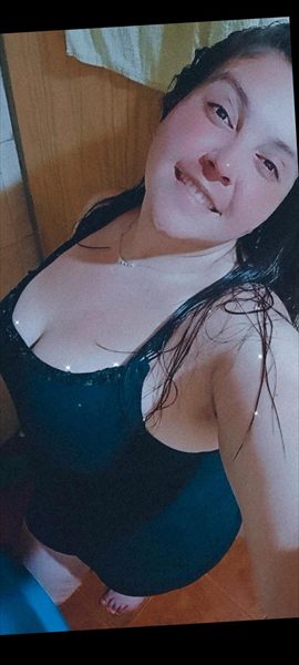 Naomi Flores