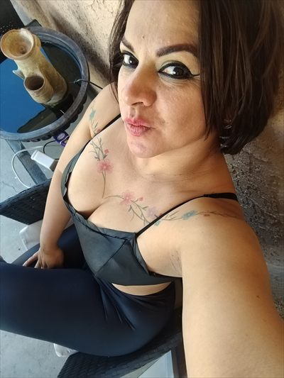 Iris M