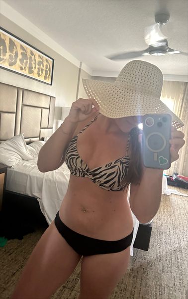 Ashleyy