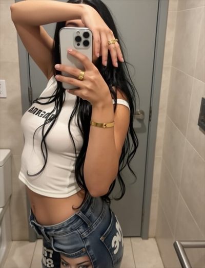 Mia_wett