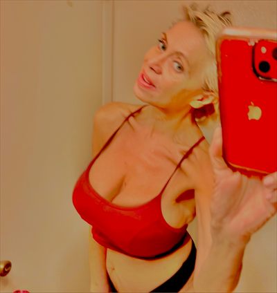 Bella Bezos