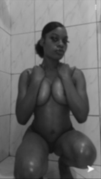 Freaky.Nikki