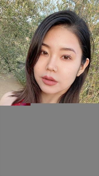 Japanese peach profile photo 3