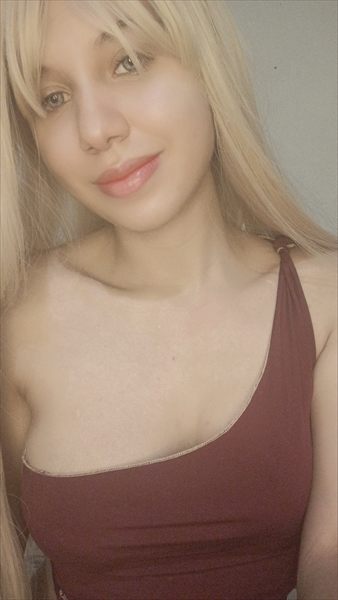 Amira González