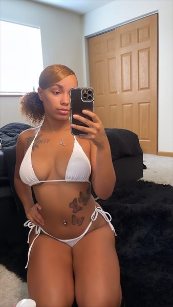 Ariella Marie