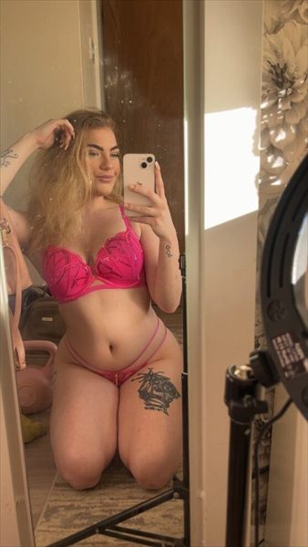 Bouncy_Blondie