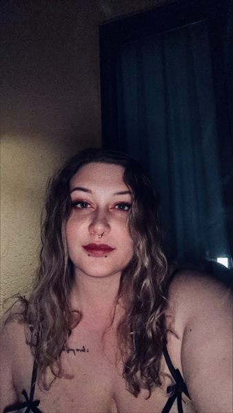 𝒜𝓃𝓃𝒶𝓈 ℬ𝒶𝓃𝒶𝓃𝒶𝓈
