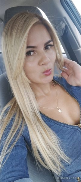 Ashley Cruz