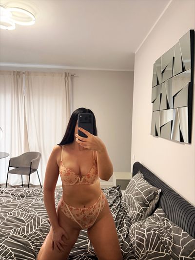 YourDreamGirl