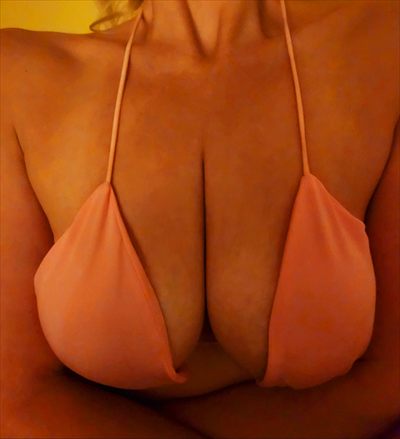 Anya Layce